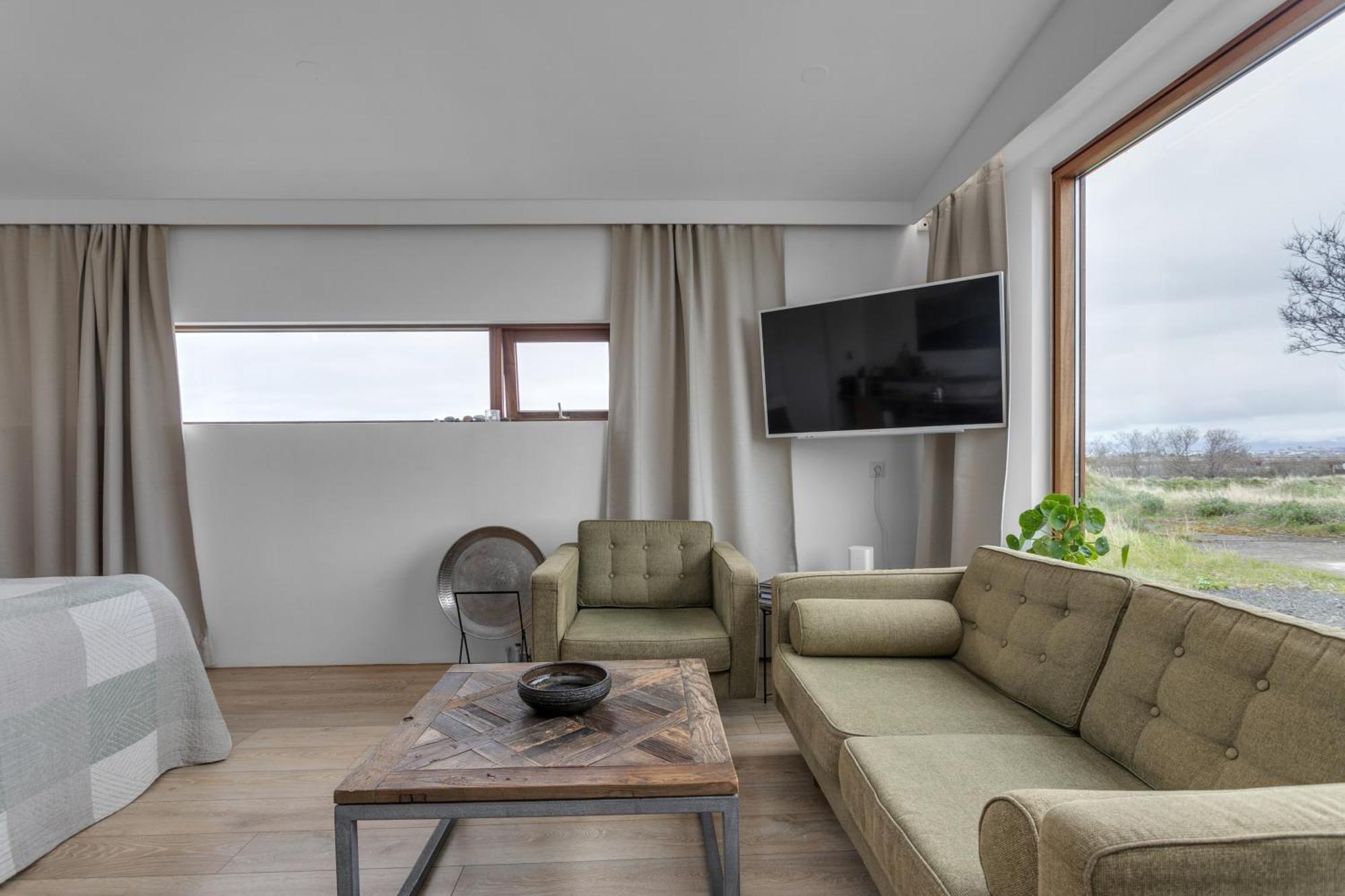 Eyvindarholt Guesthouse Álftanes المظهر الخارجي الصورة