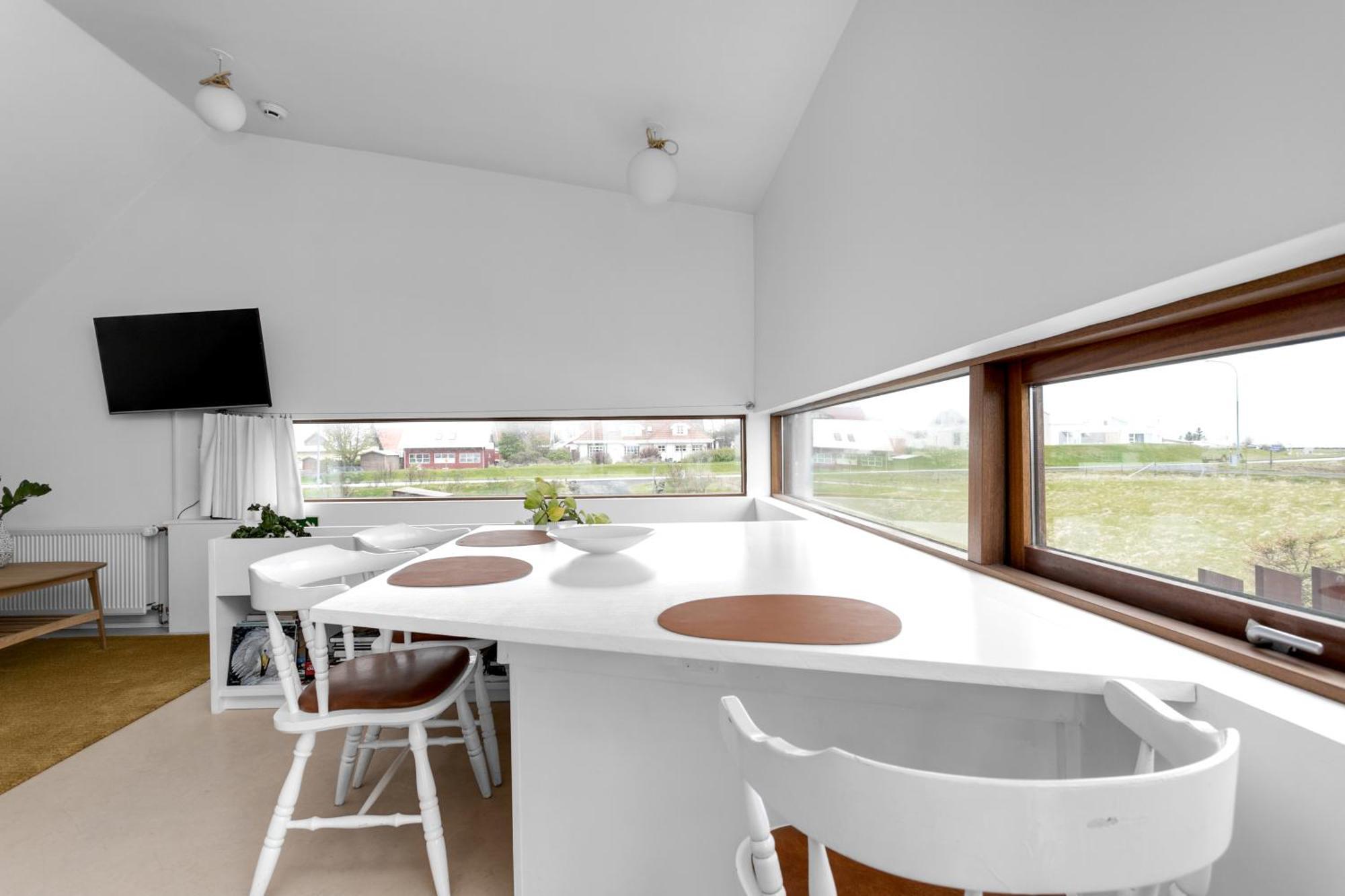 Eyvindarholt Guesthouse Álftanes المظهر الخارجي الصورة